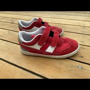 Cat and Jack Kids’ Sneakers